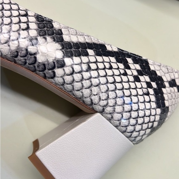 Made in Italy Giovanna Grazzini Black and Cream Snakeskin Heels with Pointed Toe - Picture 4 of 10